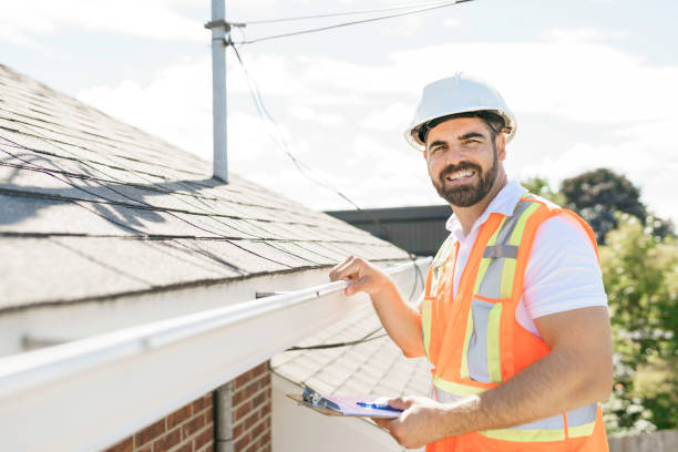 Best Roof Gutter Cleaning  in Clinton, AR